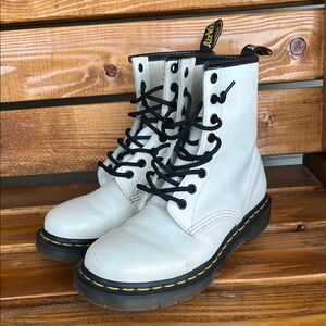 Doc Martens white leather lace up boots size 7